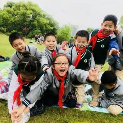 《如此AA》：解析现代生活中的AA制文化